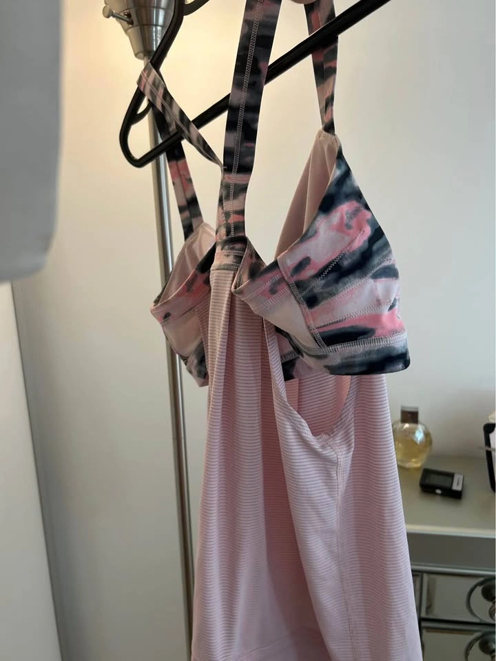 Lululemon Pink Racerback Built in Bra Tank size 8 - photo 5