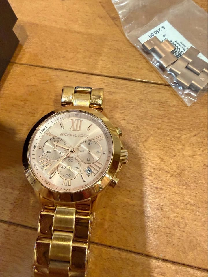 Michael Kors Gold Chronograph Watch Mk5578