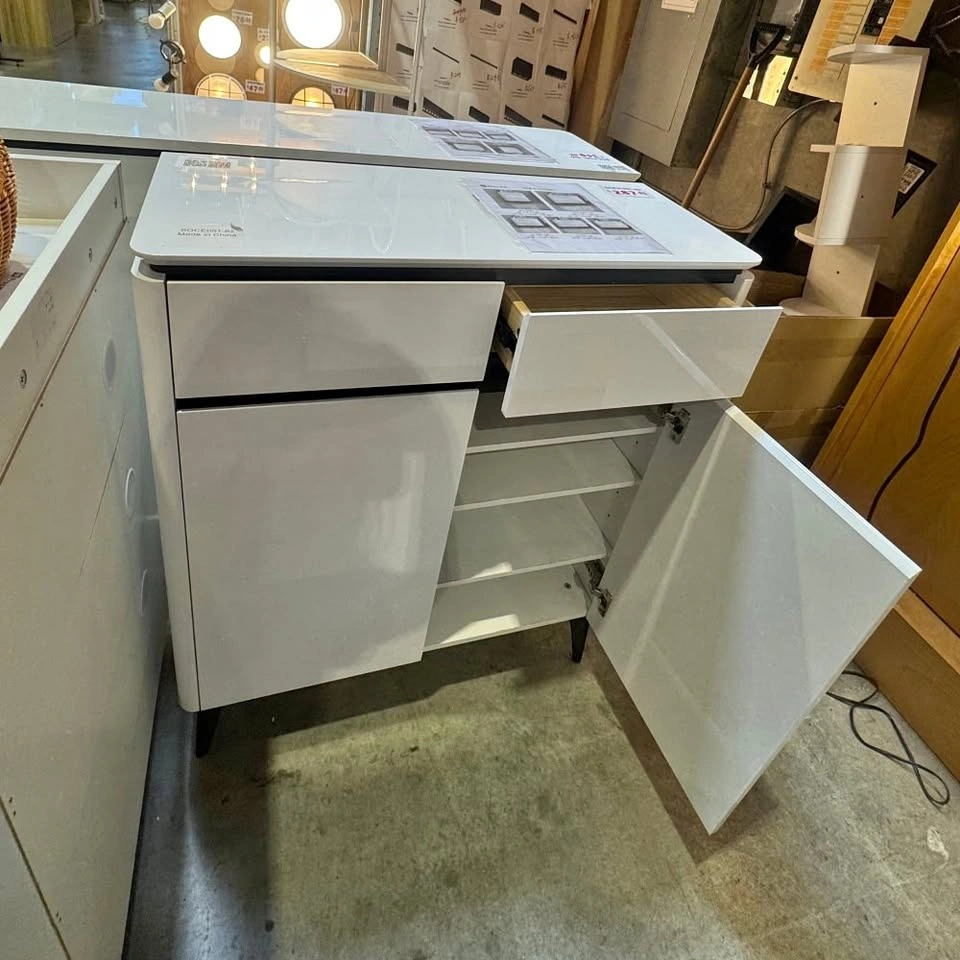 Contemporary Cream Shoe Storage Cabinet with Lacquer Finish