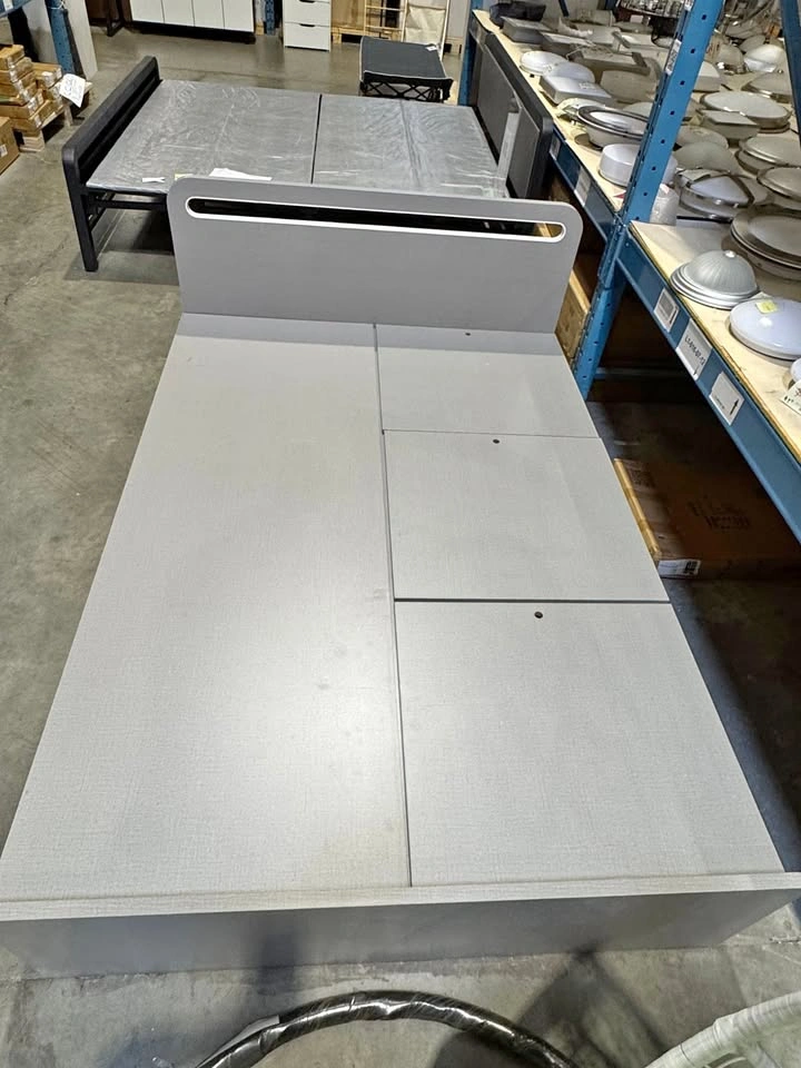 Minimalist Storage Platform Bed with Drawers & Lift-Up Base