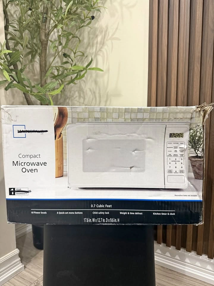 Microwave Oven