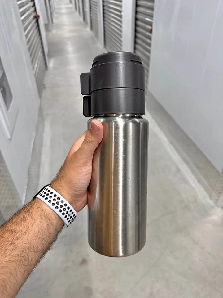 Thermoflask with two cups (used once only)