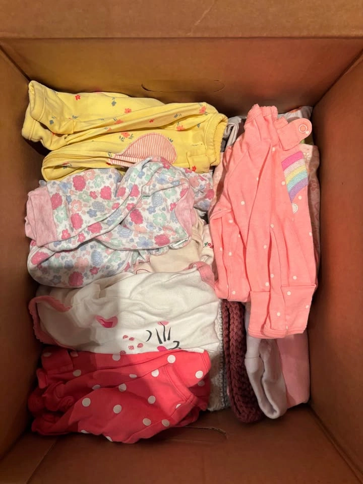 box New born & 0-3m outfits, Car seat support - photo 4