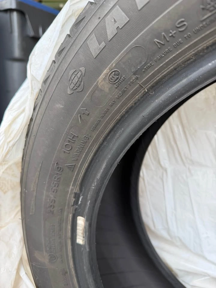 Barely Used 4 x Michelin 235/55R19 101H winter tires - photo 3