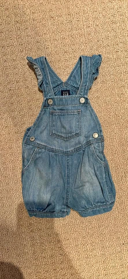 Baby gap 6-12m
