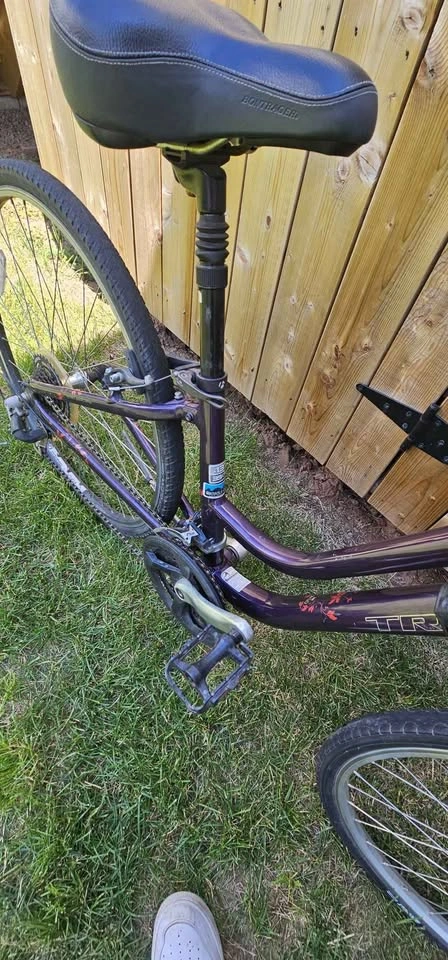 Trek Verve Low-Step Women's Hybrid Bike - Great Condition - photo 2