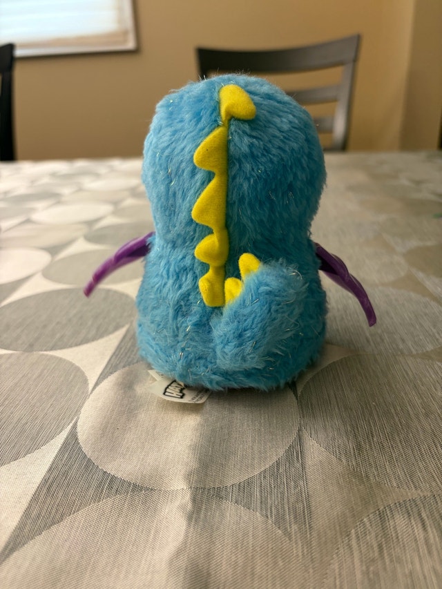 Hatchimals Glittering Garden Sparkly Blue Yellow Plushy - photo 5