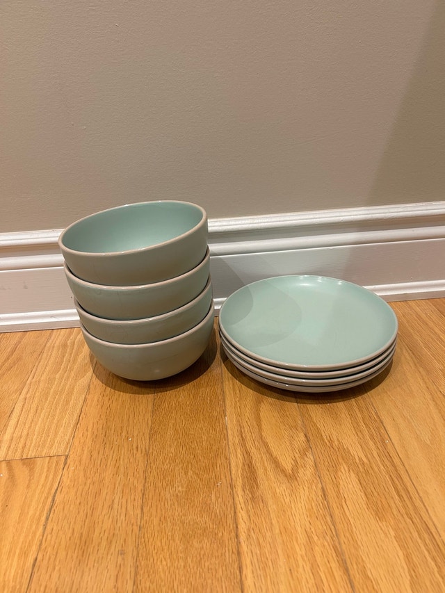 ceramic bowls and plate set