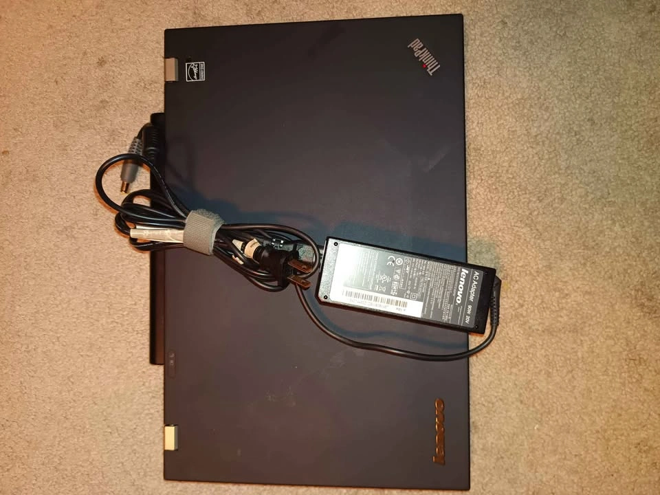 Lenovo ThinkPad W520 i7-2720QM 12GB RAM 160GB Linux Mint - photo 2