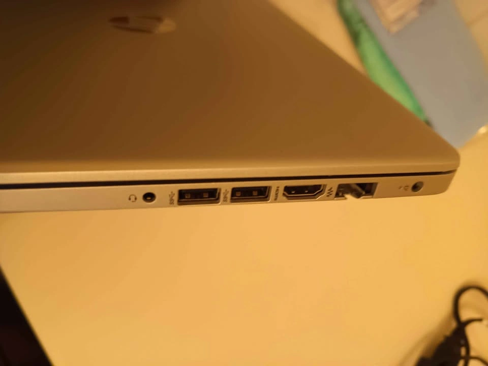 HP Laptop AMD Athlon Gold 3150U 12GB RAM 256GB SSD Win 11 - photo 3