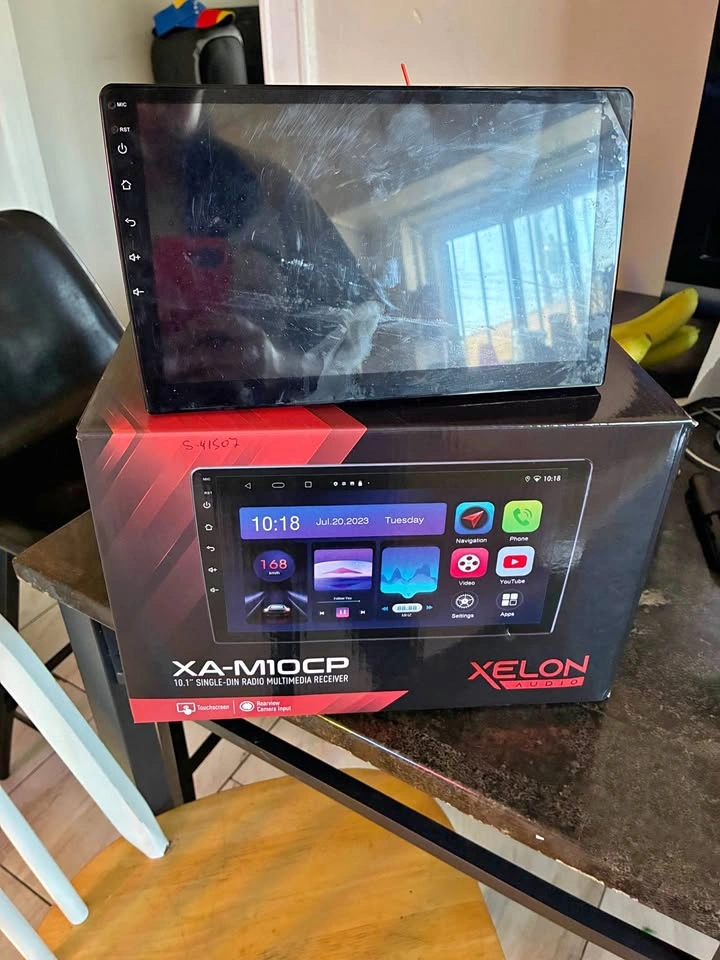 Car screen