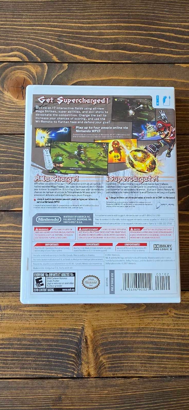 Nintendo Wii Mario Strikers Charged - photo 3