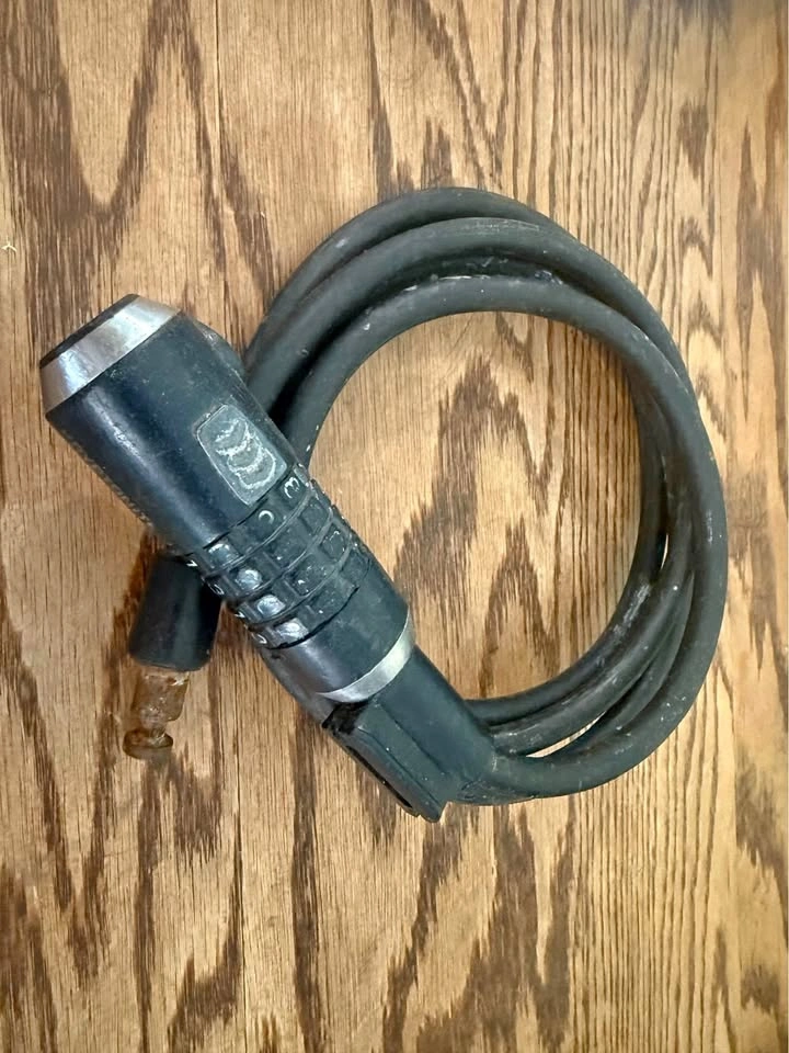 Kryptonite 6’ combination cable lock