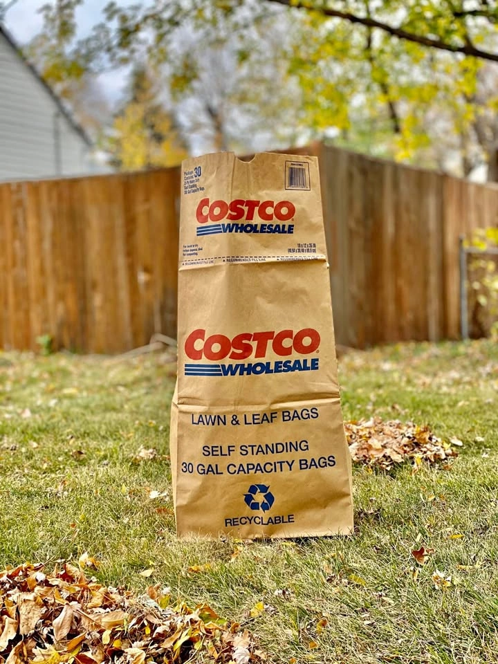 Costco Lawn and Leaf Bags - 27 pieces