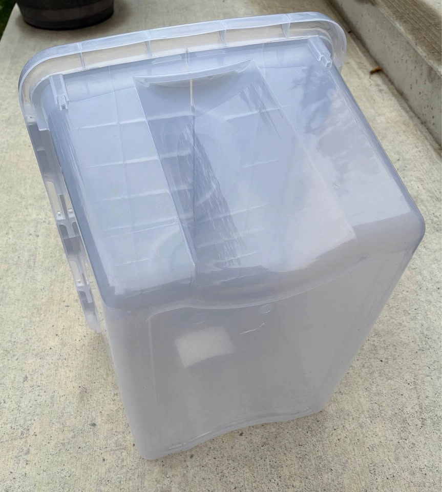 Sterilite 45L FlipTop Storage Box - photo 3