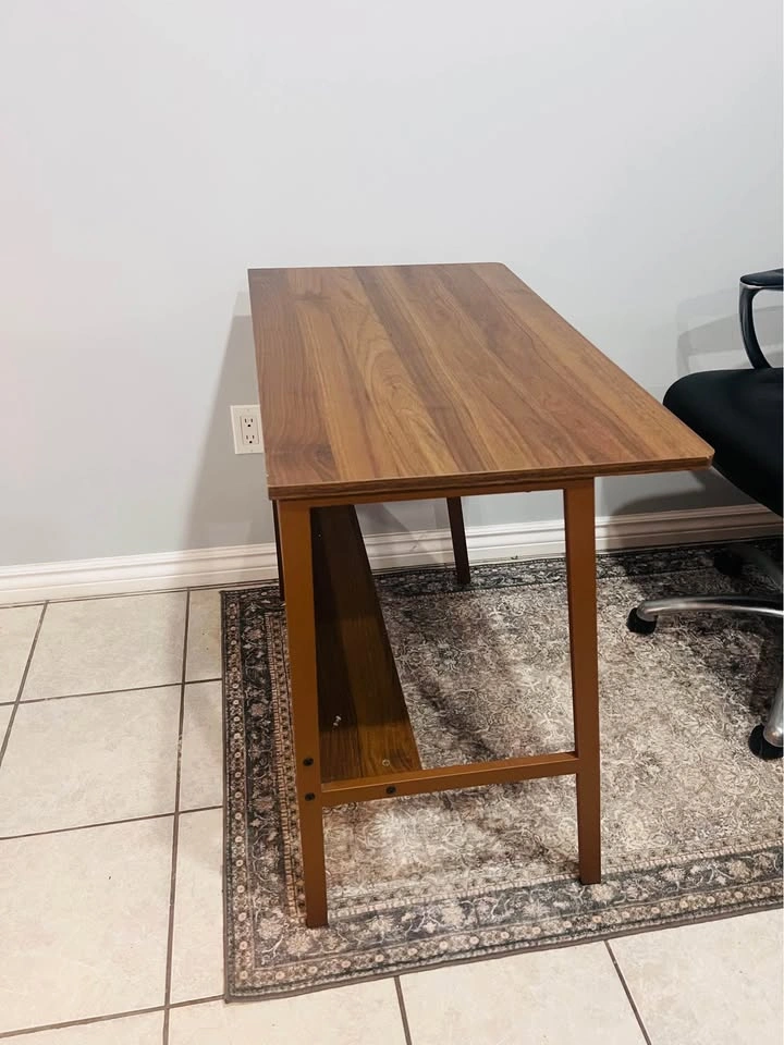 Office/Study table - photo 2