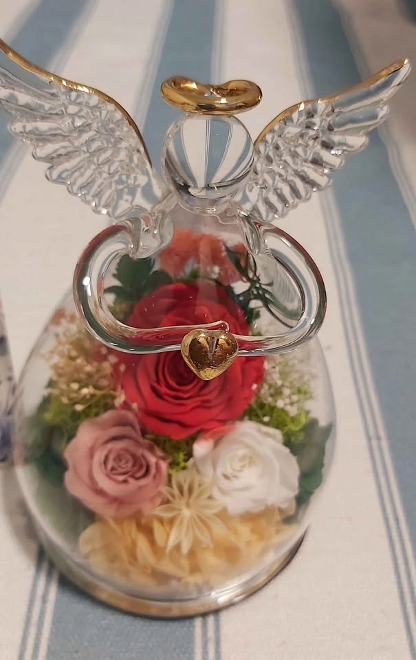 Glass Angel Figurine with preserved real roses and led light - photo 3
