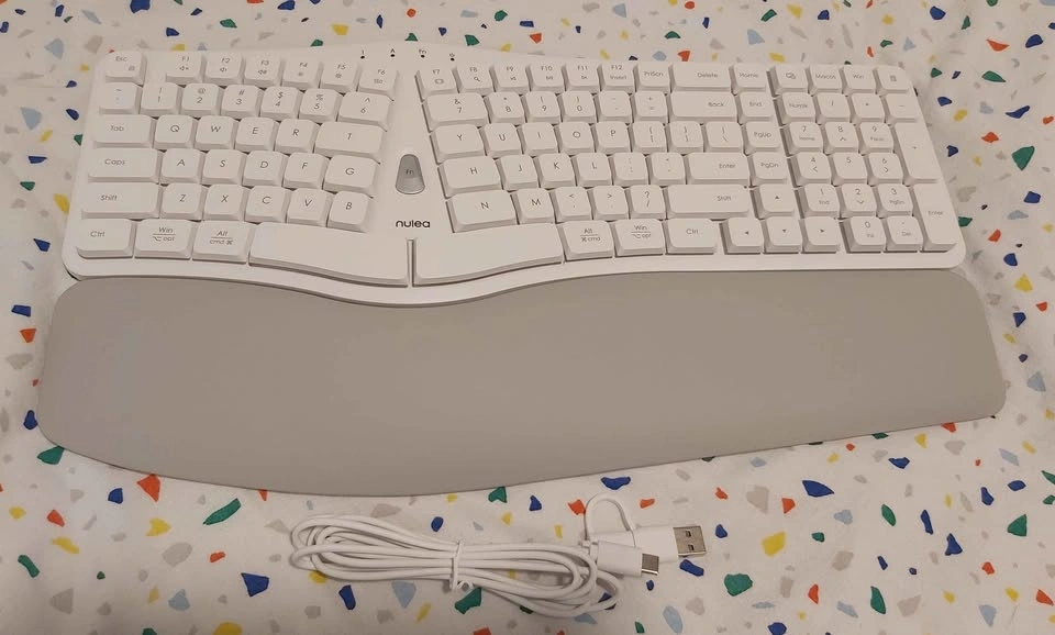 Wired Ergonomic Keyboard (white) - photo 4