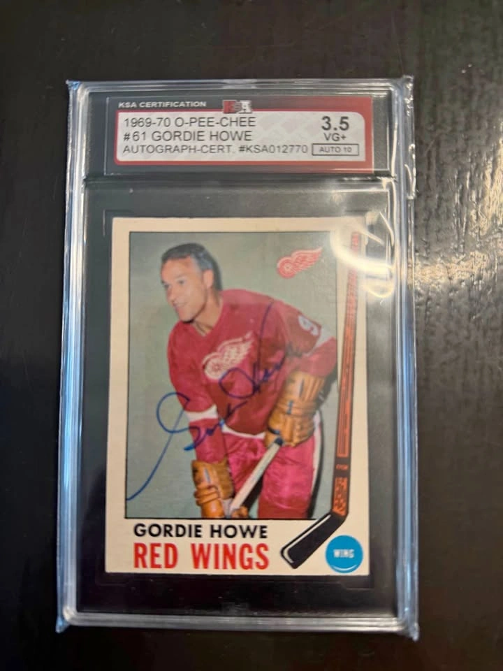 GORDIE HOWE Signed 1969-70 TOPPS Card #61 O-PEE-CHEE