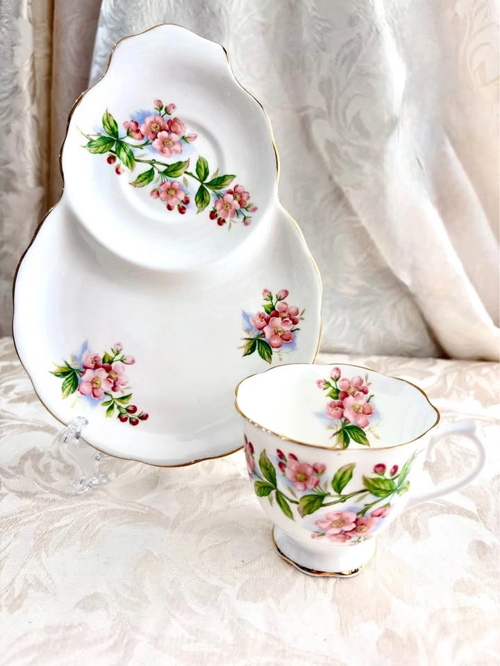 Royal Albert Evesham Bone China Tennis Set - photo 3