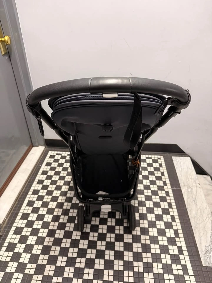 Bugaboo Butterfly Travel Stroller + Bumper Bar + Adapters - photo 4