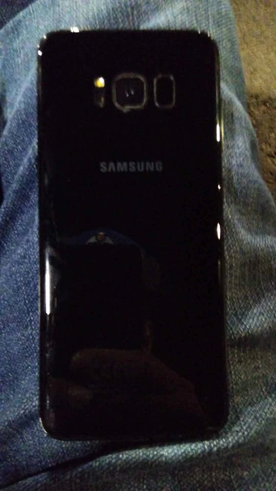 Samsung Galaxy S8 - photo 2