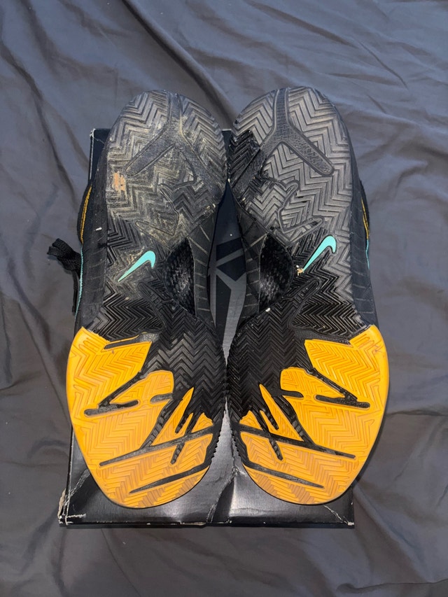 Kobe 4 Protro FTB Snake Size 11 - photo 4