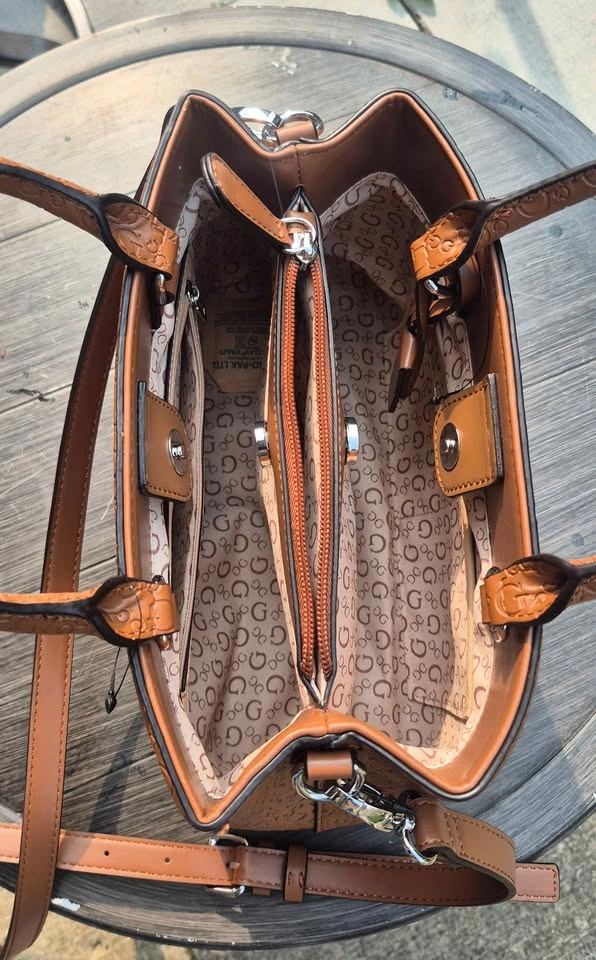 Guess Structured Satchel/Tote - photo 3