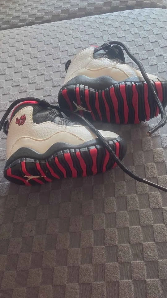 Jordan Air Jordan 10 Retro 'Chicago' Toddler Shoes Size 3C - photo 2
