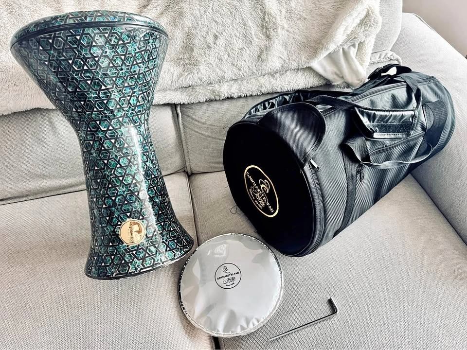 Gawharet El Fan Sambaty Dumbek/Darbuka 23cm | Blue Mother of Pea