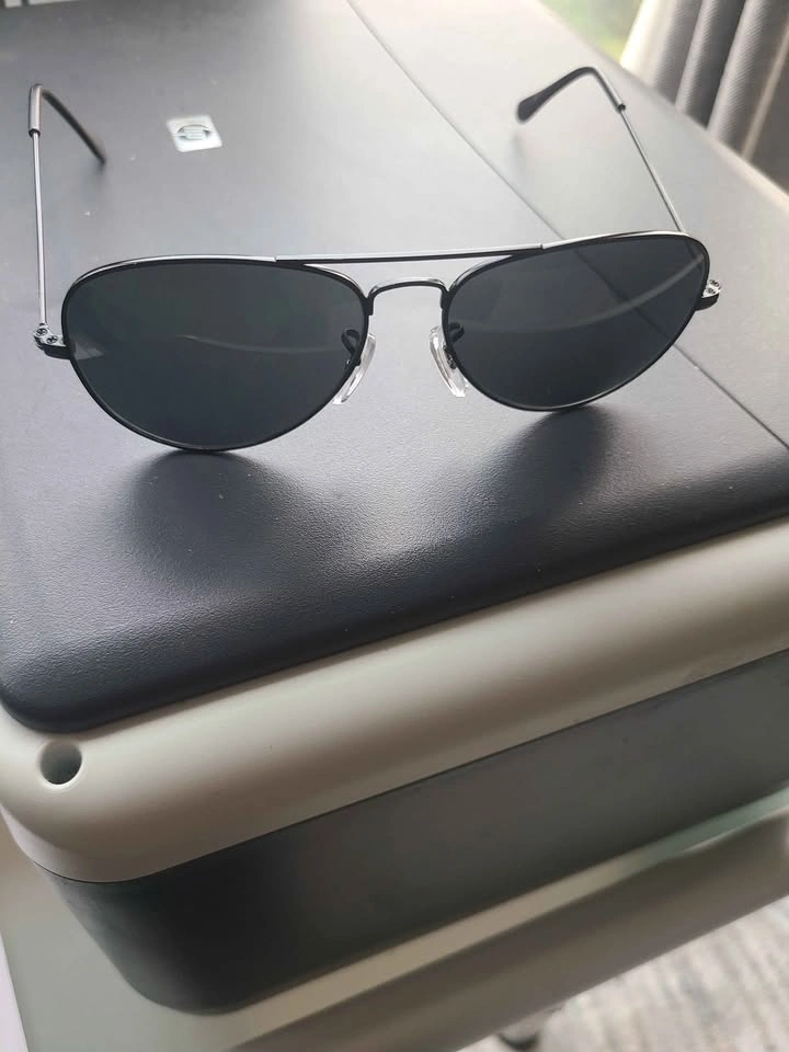Tommy Hilfiger Aviator Sunglasses - photo 2