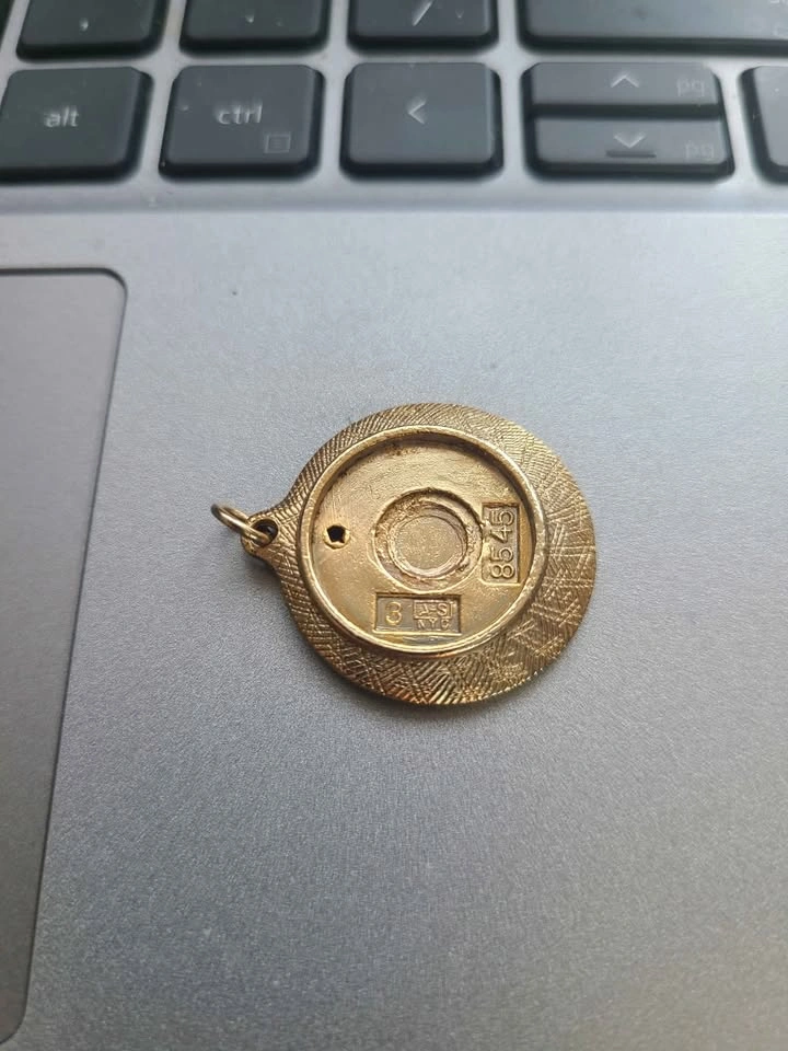 Vintage ASI NYC GOLD - TONE Pendant Charm - photo 2