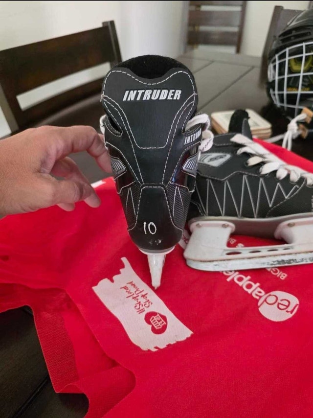 CCM Intruder Hockey Skates - photo 2