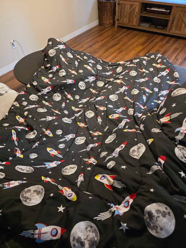 Kids Twin Size Space Comforter