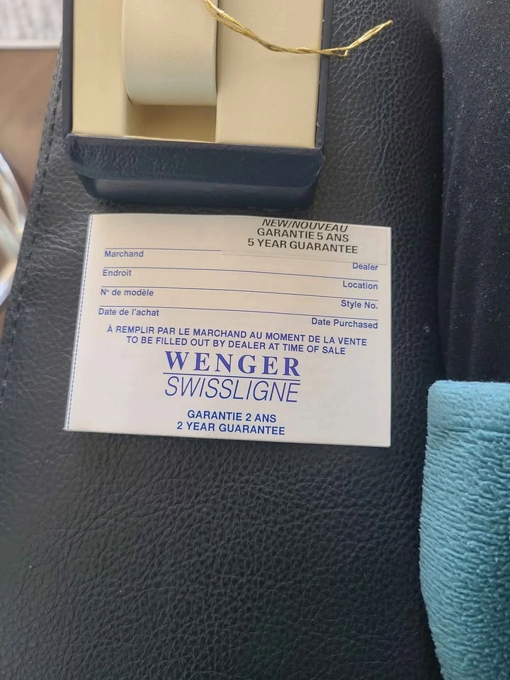 Wenger Swissligne Watch Box and Manual - photo 5