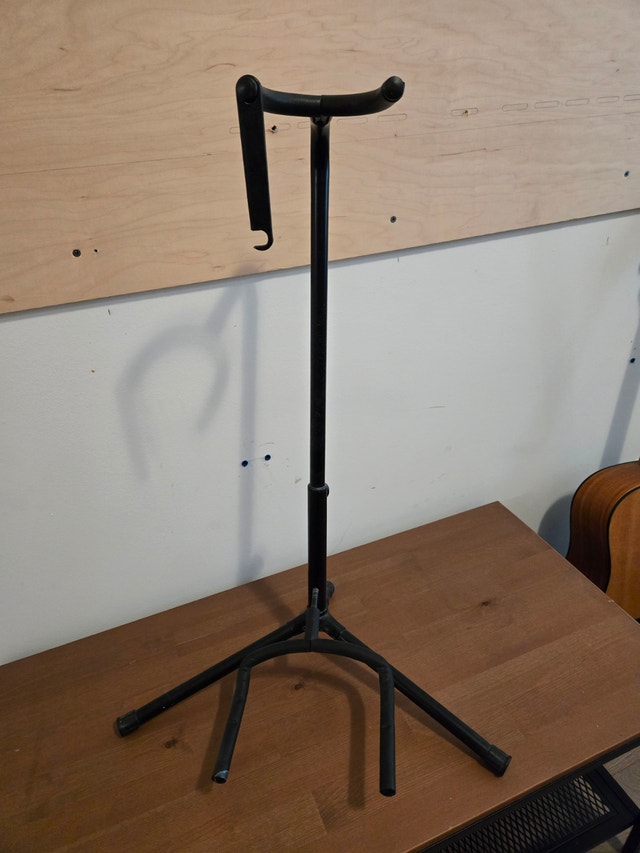 Acoustic Guitar (Beaver Creek) & Guitar Stands - photo 2