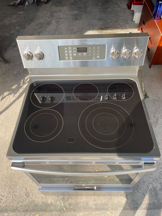 2022 GE Profile 5 burner Electric Range - photo 2