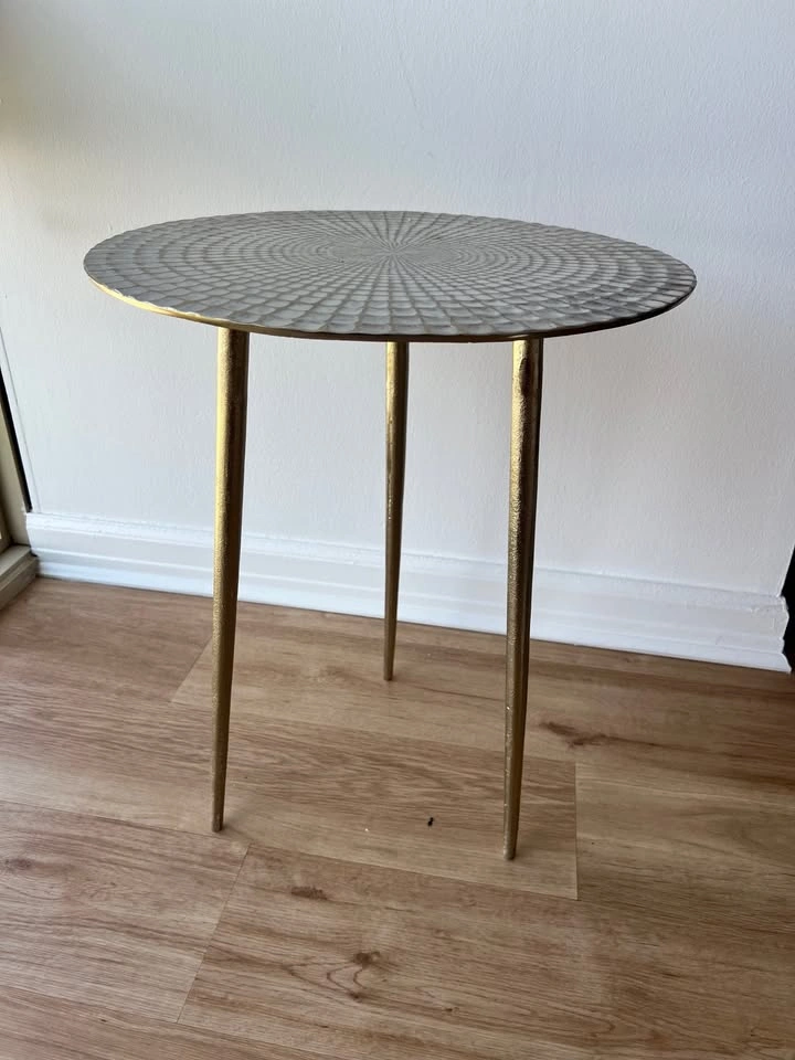 Modern Decor Table - photo 3