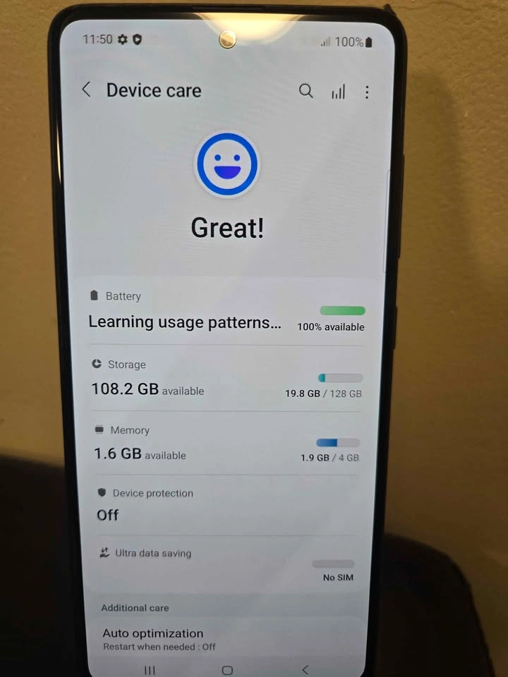 Samsung Galaxy A51 64GB Unlocked DUAL SIM great condition - photo 3
