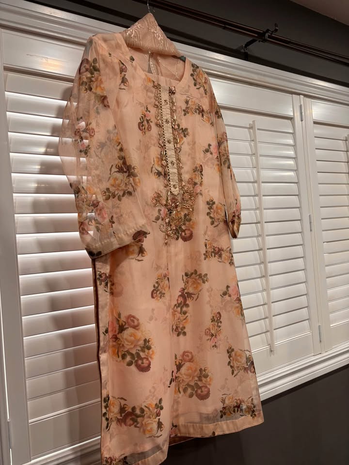 New Ladies Dress size large - photo 2