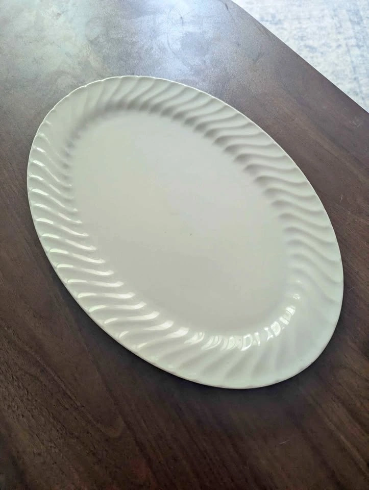 Gibson oval tray/serving dish