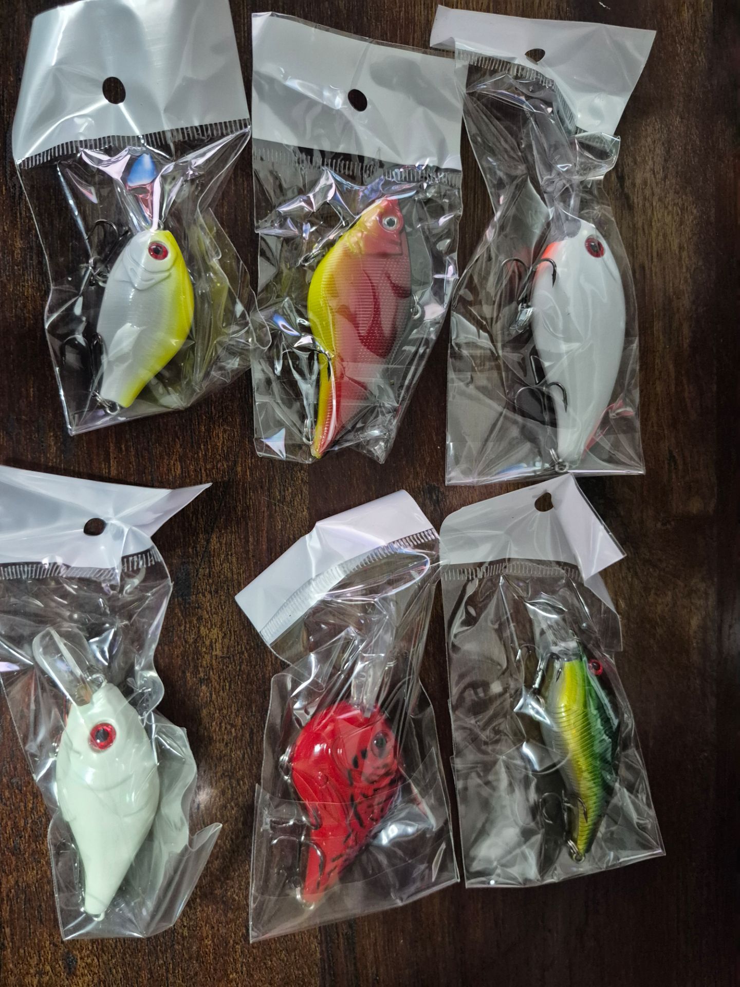 6 piece Fishing crank baits lures
