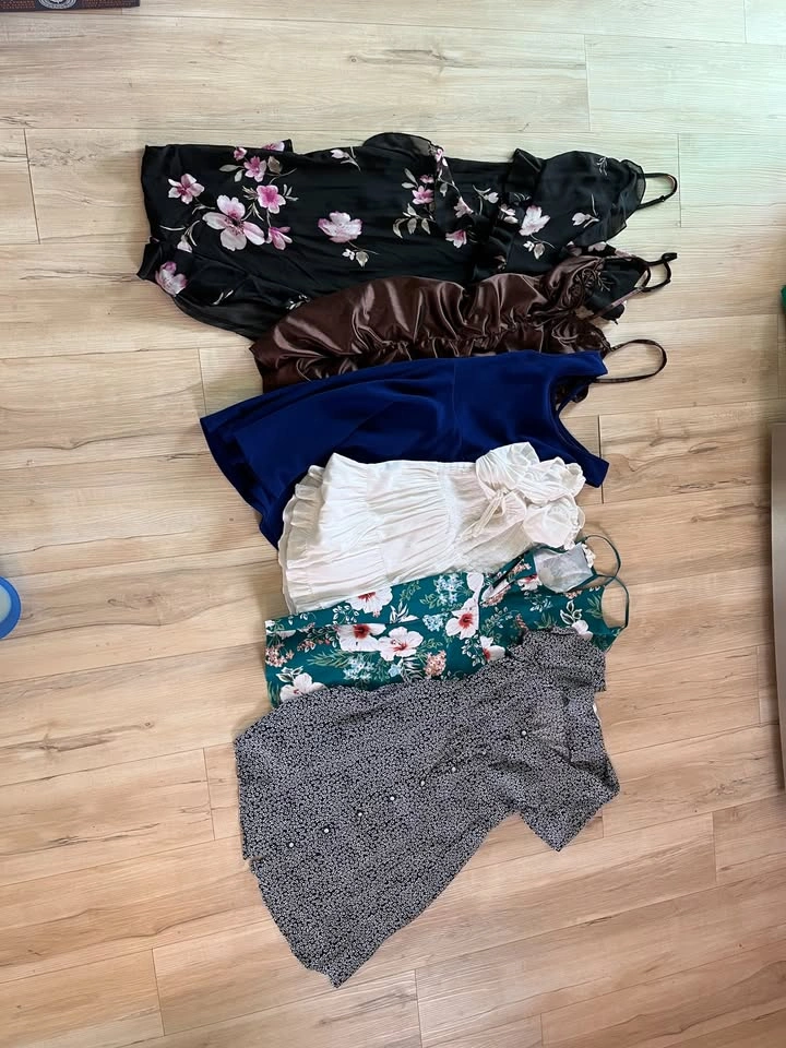 Women's Dress Bundle (6 Dresses) – Size XS/S - $75
