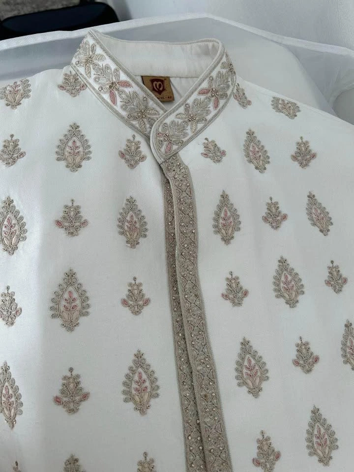 Indian Groom's Sherwani & Accessories (Can Be Sold Separately) - photo 2