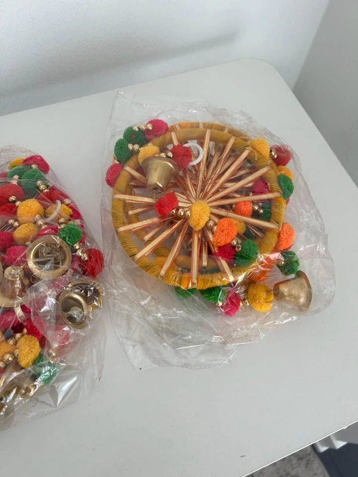Decorative Items - photo 2