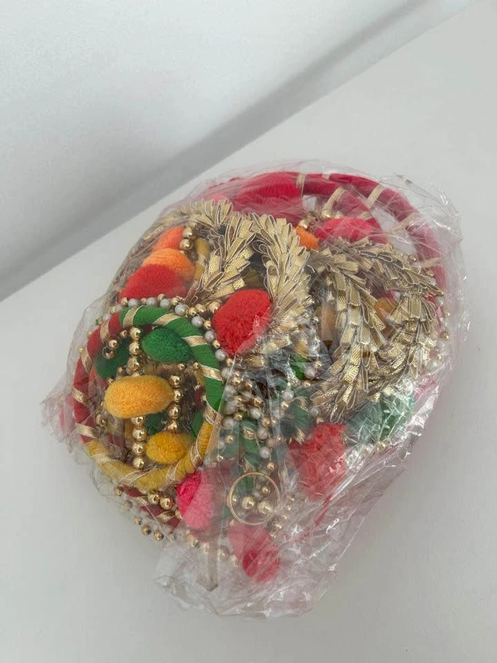 Decorative Items - photo 4