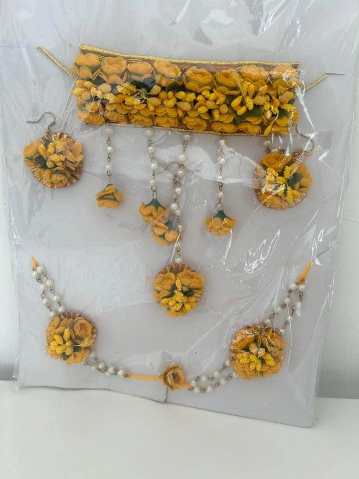 Decorative Items - photo 5