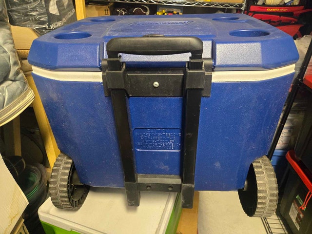 Coleman 50 Quart Xtreme Wheeled Cooler - photo 3