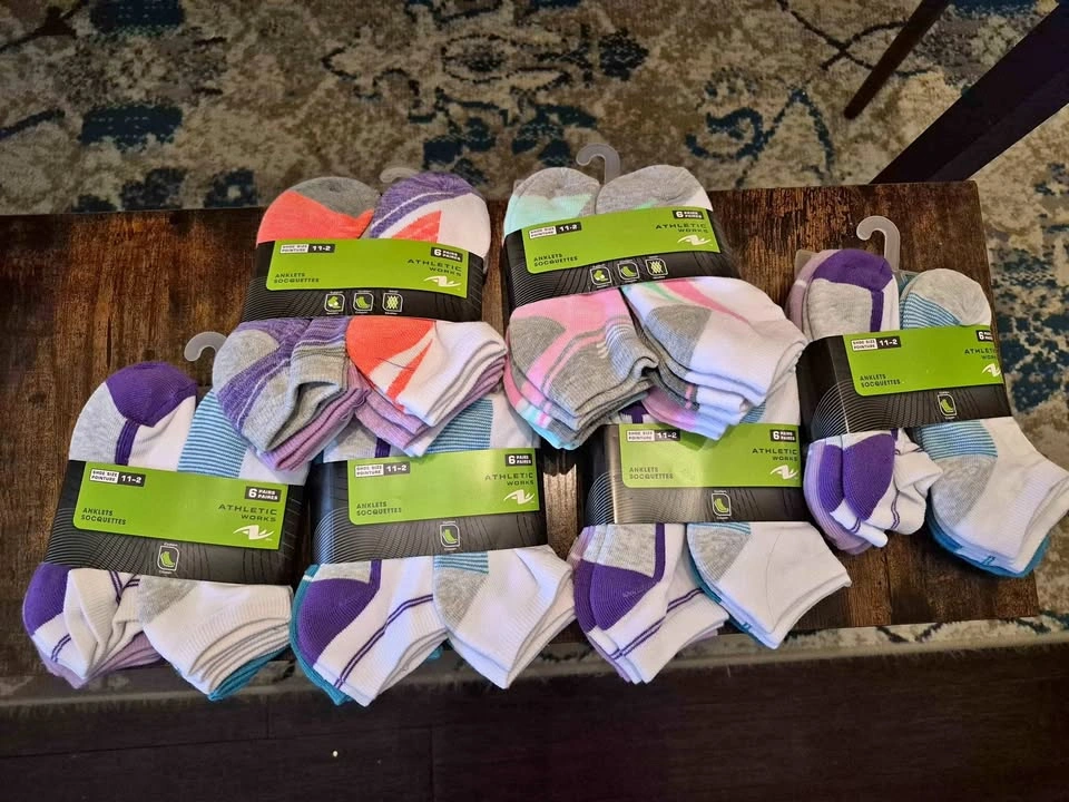 Brand New Lot of Girls Ankle Socks Size 11-2
