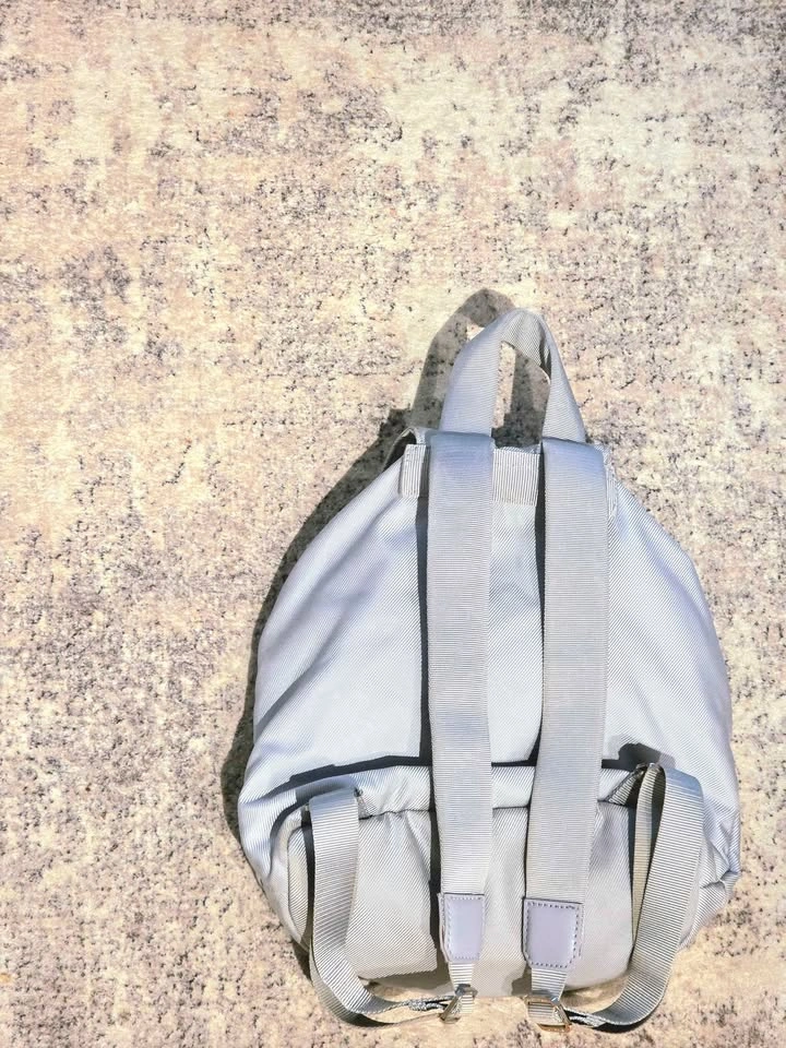 Lululemon Carry Onward Rucksack Mini 9L - Berry Mist - photo 3